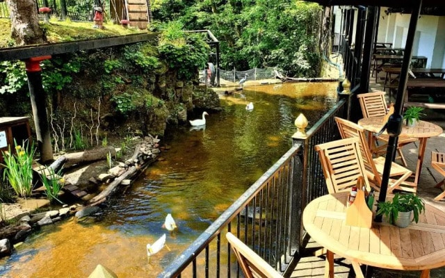 The Little Mill Inn