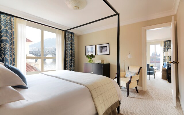 Отель Four Seasons Prague