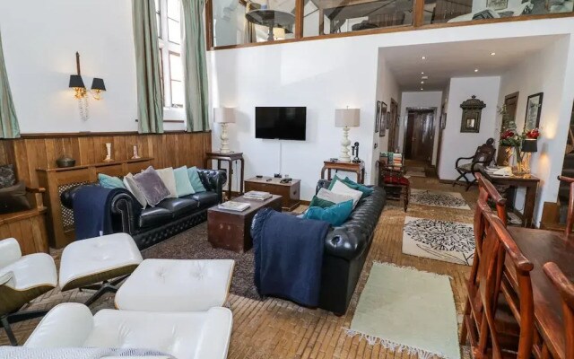Chetwynd Lodge