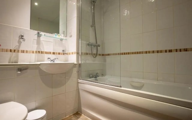 Woodthorpe Hotel