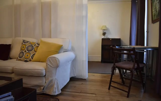 1 Bedroom Apartment In 16Th Arrondissement