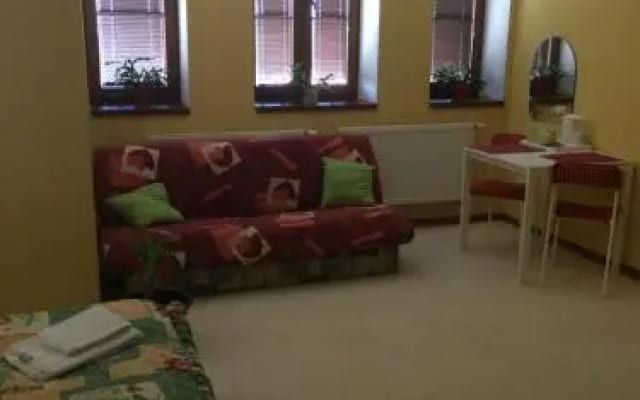 Villa Homestay Nad Helmrovkou