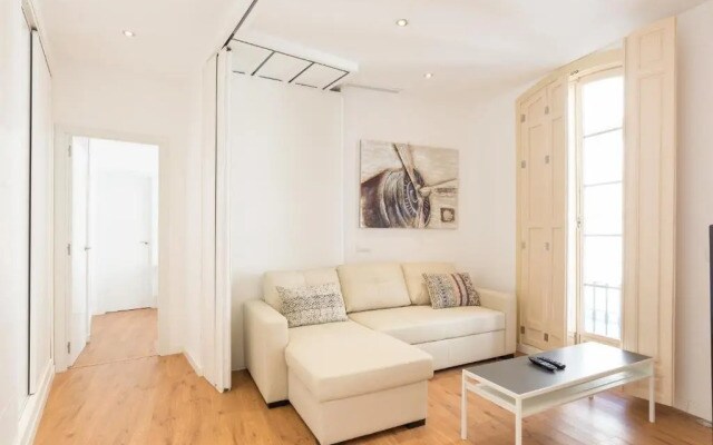 Urbe10 Plaza de la Constitucion 1 Bedroom Apartment