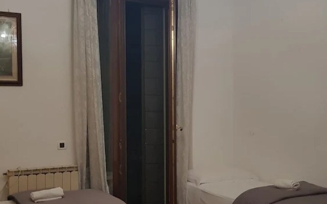 Venetian Style