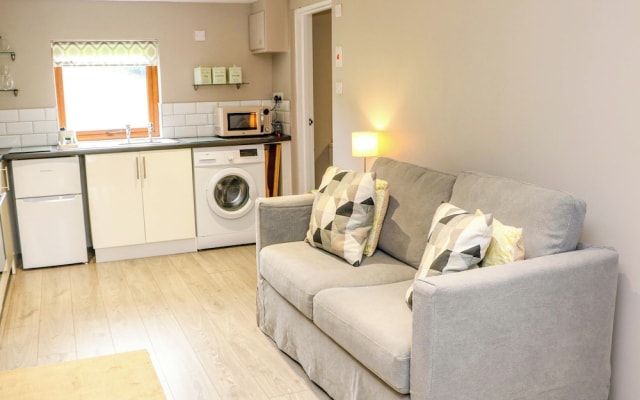 Charlottes Cottage
