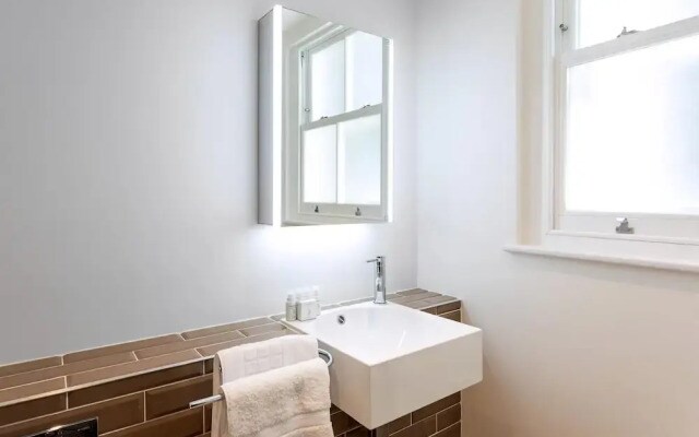 Coleherne Road Residence VI