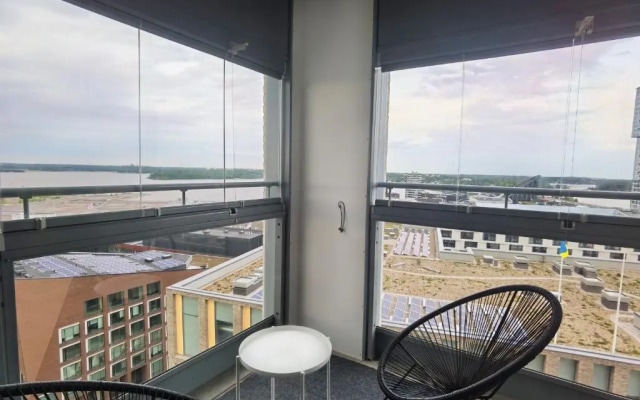 10. floor apartment near city center