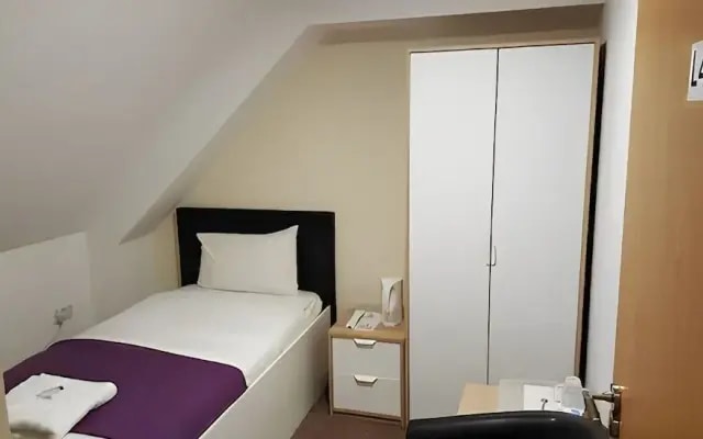 Heathrow Travellers Hub