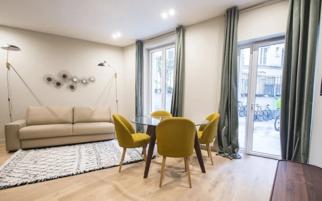 Luxury Apartment in Paris - République