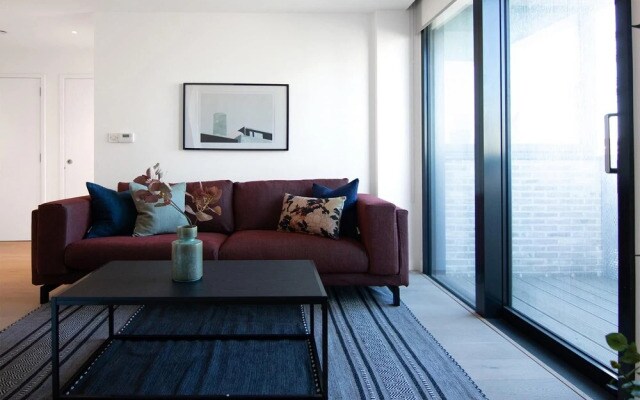1 Bed with Balcony in Hill House