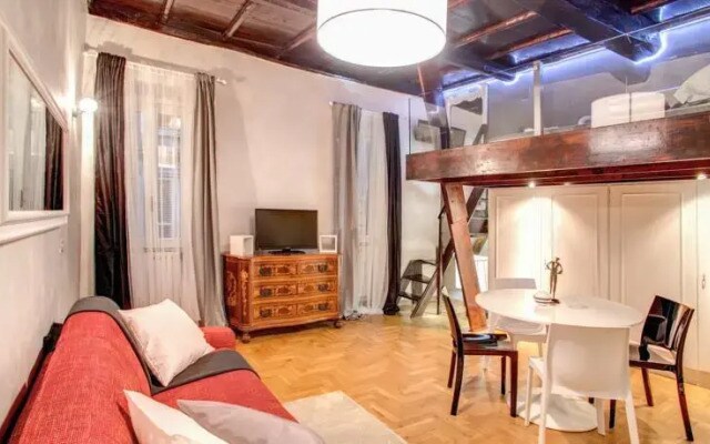 Luxury and Romantic Apartment In Piazza Farnese