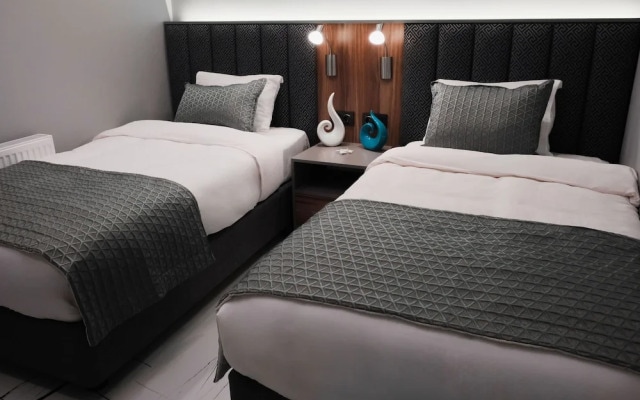 No25 Suites