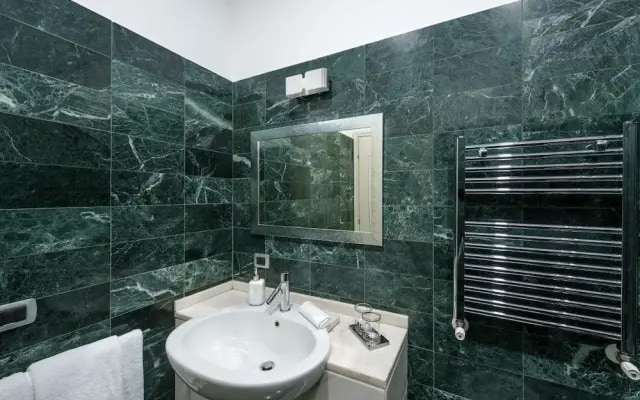Modern & Central 1bed Flat in Amazing Location!