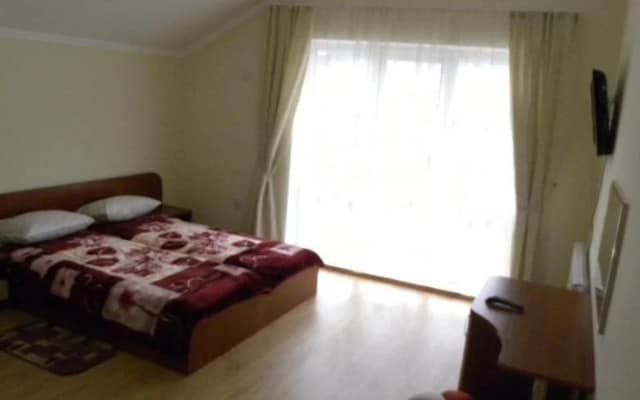 Divnyy Guest House