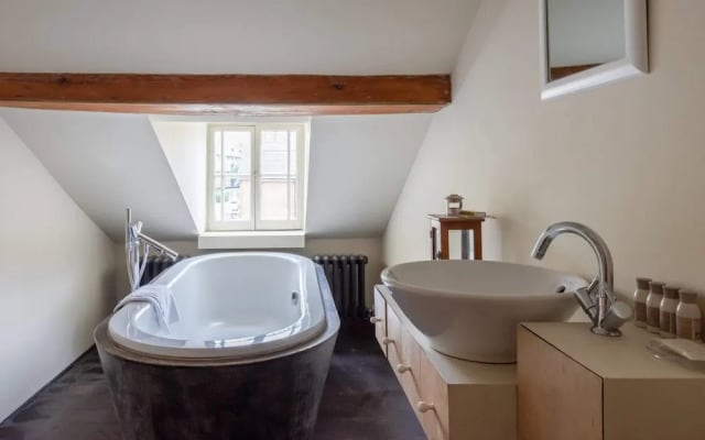 3 Bedroom 19th Century Georgian Townhouse