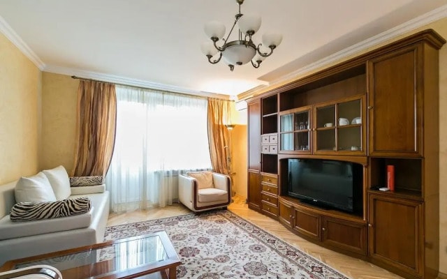MaxRealty24 Марии Ульяновой, 12