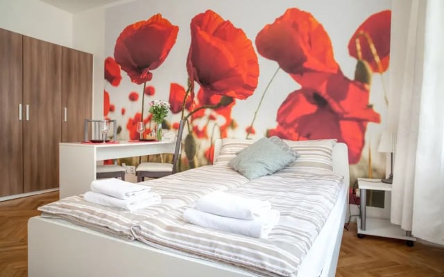 Charles Square ApartMeet