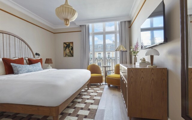Отель Le Grand Hotel Cayre
