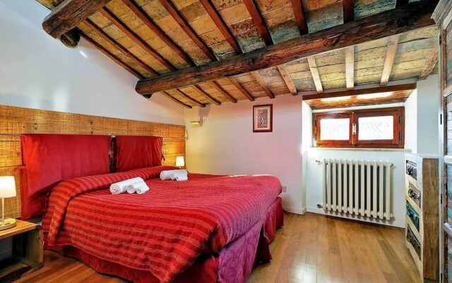 Piazza Mattei Elegant Apartment