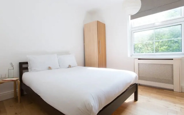 Bright 2BR Flat in St. Katharine's Docks