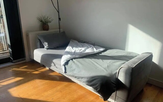 2 Bed Flat - Sleeps 6 - Parking - Wifi