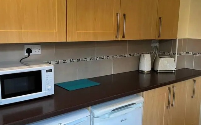 Lovely 2-bed House in Liverpool