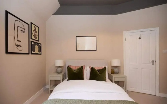 The Maida Hill Hideout - 2bdr Flat With Courtyard