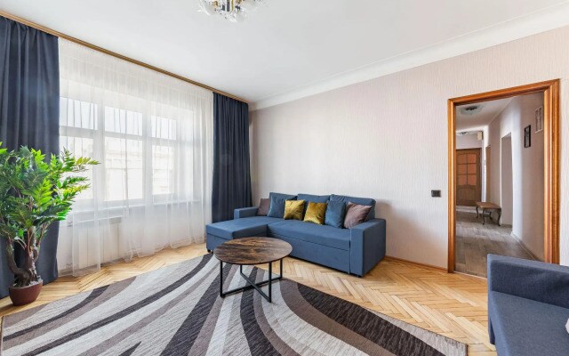 ApartLux (АпартЛюкс) на Зубовском