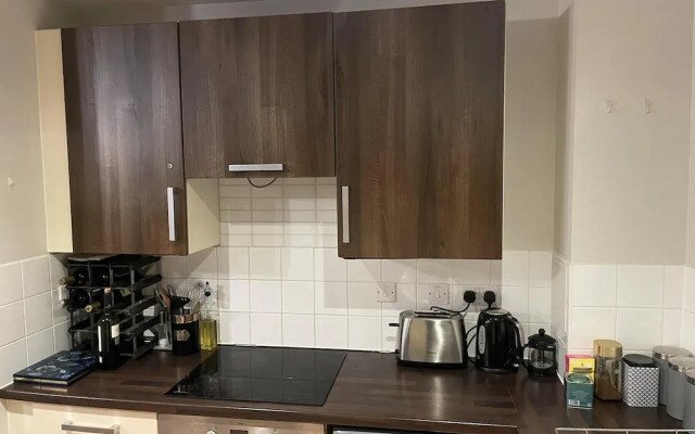 Charming 2-bed Apartment in Bow, London