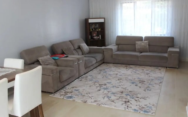 Lovely 3 Bedroom House With Large Garden
