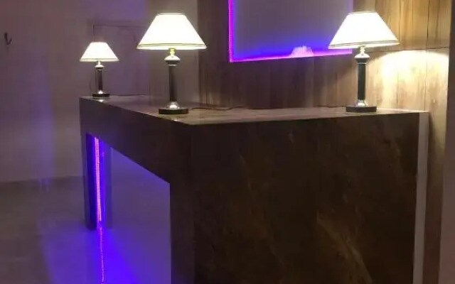 Grand Deluxe Hotel