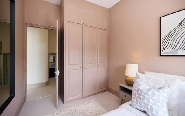 The Earlsfield Flat