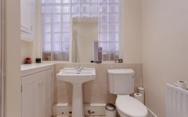 4 Bedroom House in Wandsworth Common