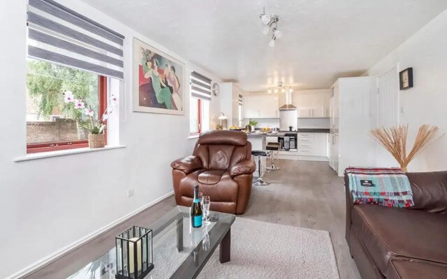 30 Fewster Way York