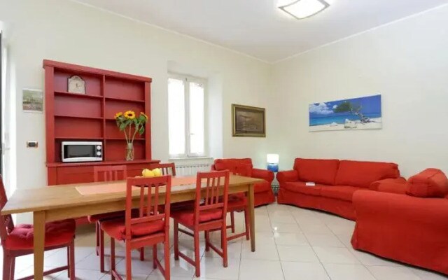 Alba Halldis Apartment