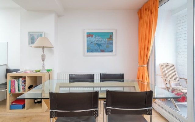 JOIVY Stylish flat between London Bridge