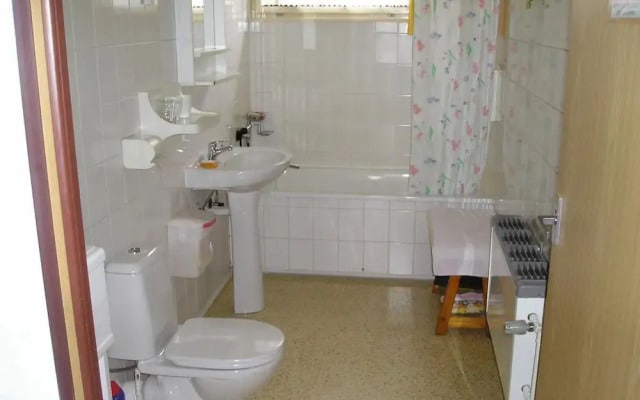 Apartment Pavla With 3 Bedrooms and 1 Bathrooms