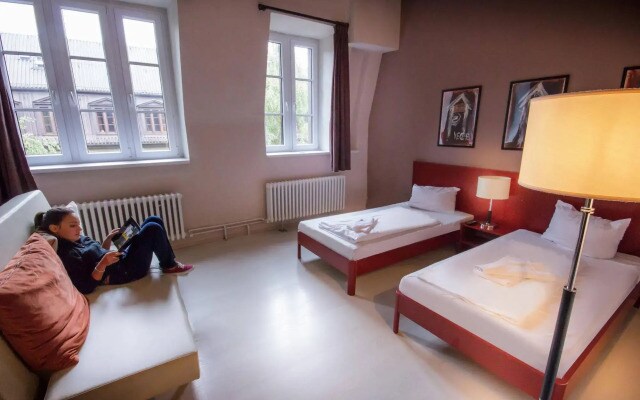 Отель Plus Berlin