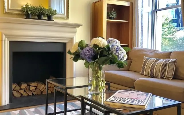 Buckingham Palace View Apartment