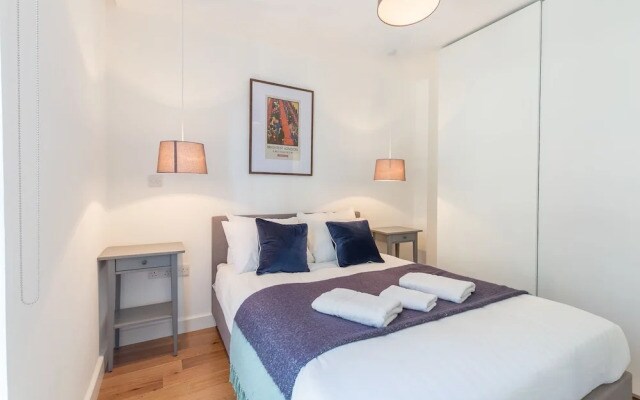New Stylish 2 Bedroom Flat With Balcony Shoreditch