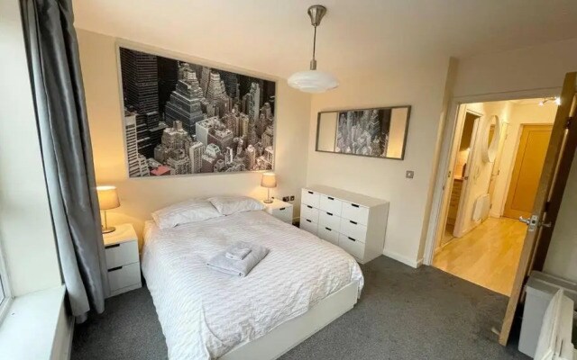 LUXURY APARTMENT, SAUNA, GYM, 24hrs Concierge