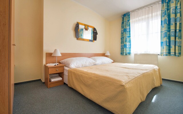 EA Hotel Tosca