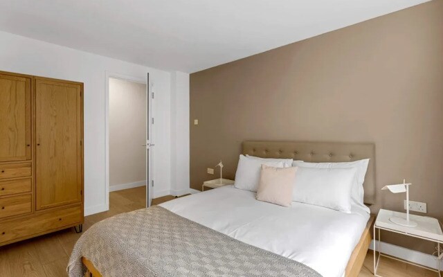 Belgravia Apartment 8