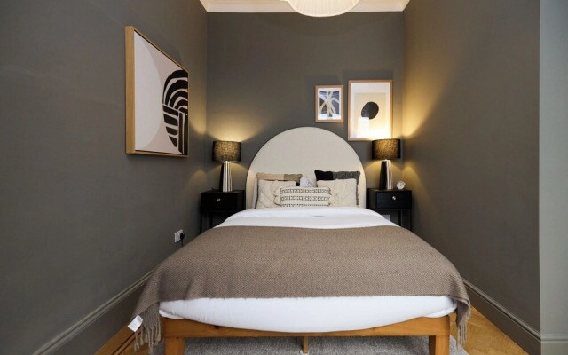 The White Terrace Flat