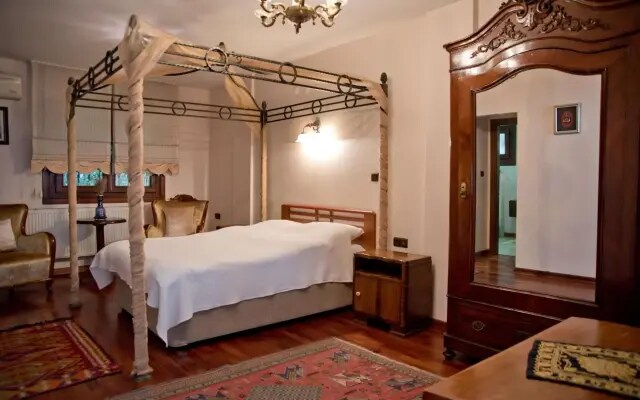Villa Sphendone Suites