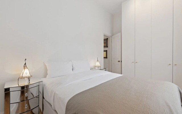 JOIVY Elegant 1-Bed Flat In Bayswater