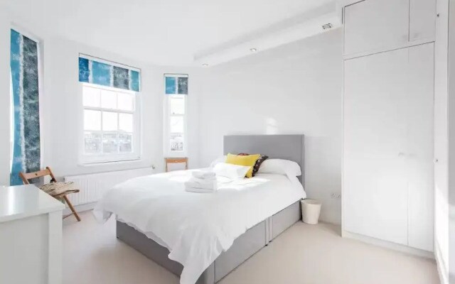 Stylish 1-bedroom flat near Hyde Park