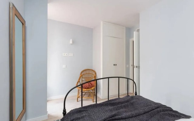 Lovely 2-bed Penthouse in the Lovely Gràcia