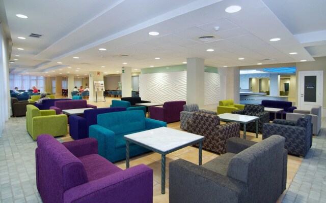 Hotel Puente Real