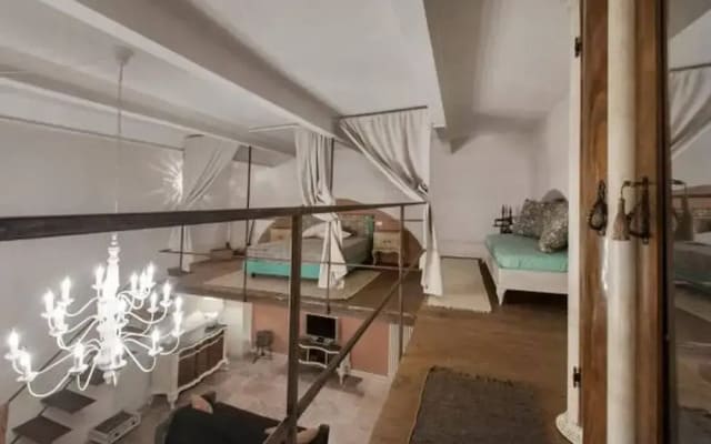 Shabby Loft In Colosseum
